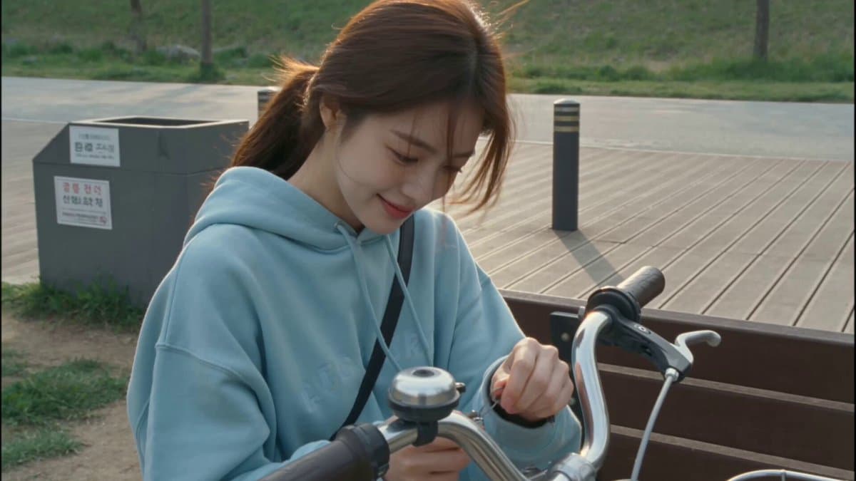 2000s MiniDV Han River Cycle preview