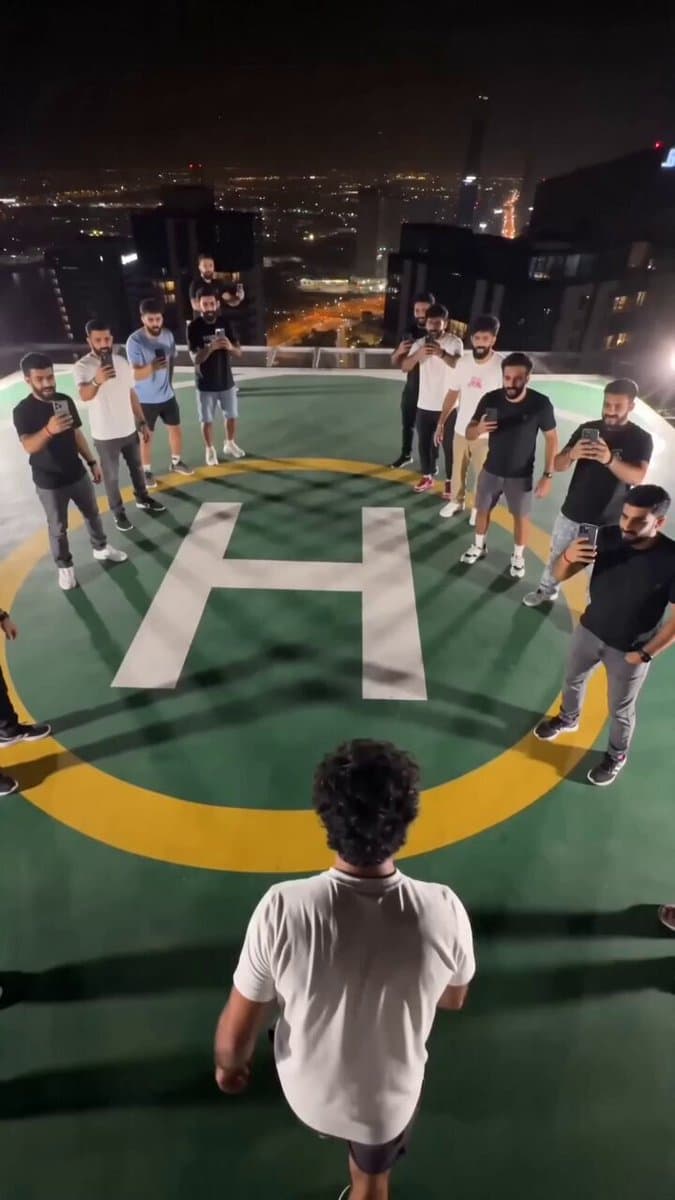 Extreme Rooftop Jump Viral Video preview